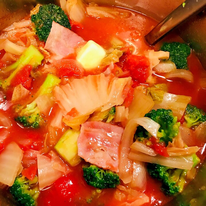 玉ねぎ　白菜　ベーコン　ブロッコリー　トマトスープ